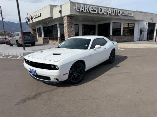 2021 Dodge Challenger SXT