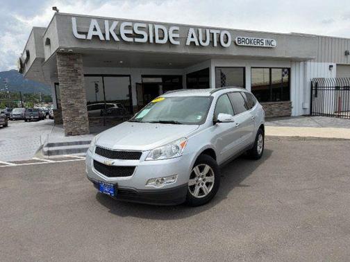 Silver Ice Metallic 2012 Chevrolet Traverse LT
