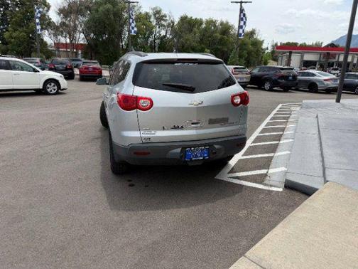 Silver Ice Metallic 2012 Chevrolet Traverse LT