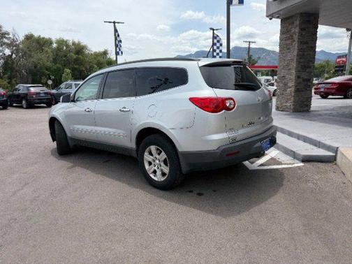 Silver Ice Metallic 2012 Chevrolet Traverse LT