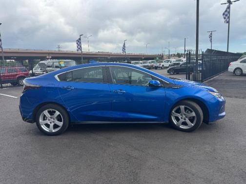 2018 Chevrolet Volt LT