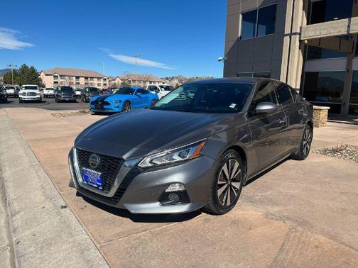 Gun Metallic 2022 Nissan Altima 2.5 SL