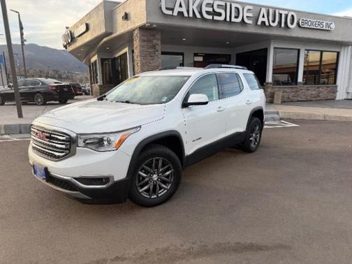 2017 GMC Acadia SLE-2