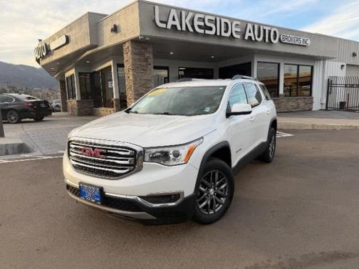 2017 GMC Acadia SLE-2