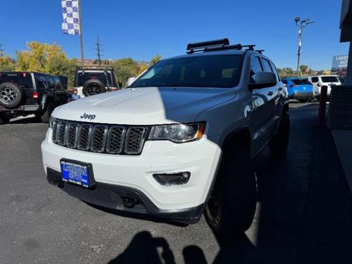 2017 Jeep Grand Cherokee Laredo