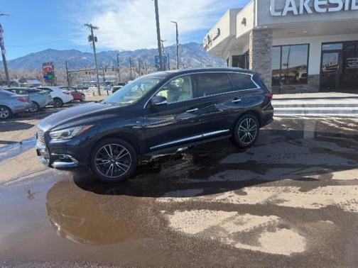 2017 INFINITI QX60 Base