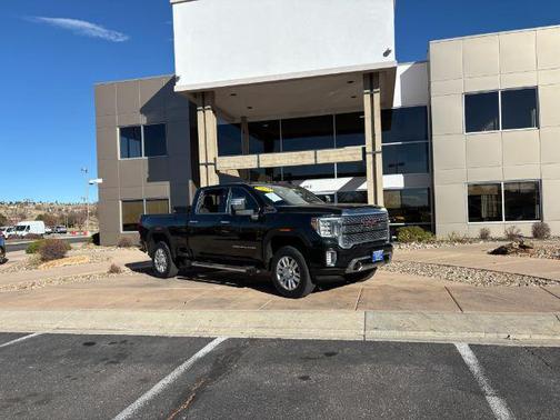 Onyx Black 2023 GMC Sierra 2500 Denali