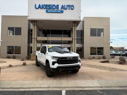 Summit White 2022 Chevrolet Silverado 1500 LT Trail Boss