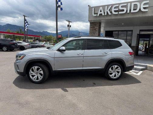 Silver 2021 Volkswagen Atlas 3.6L SE w/Technology