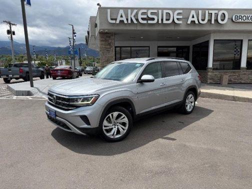 Silver 2021 Volkswagen Atlas 3.6L SE w/Technology