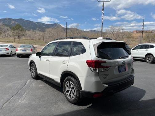 2020 Subaru Forester Premium