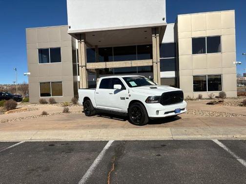 2017 RAM 1500 Night Crew Cab 4x4 5'7' Box