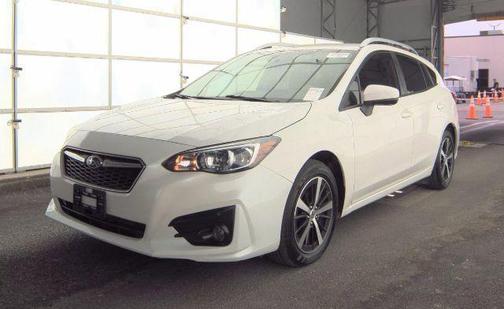 Crystal White Pearl 2019 Subaru Impreza 2.0i Premium