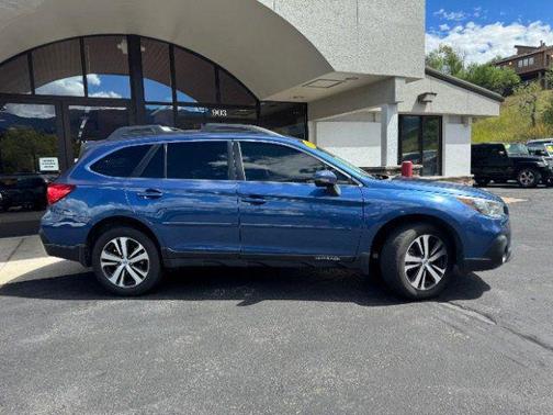 Abyss Blue Pearl 2019 Subaru Outback 3.6R Limited