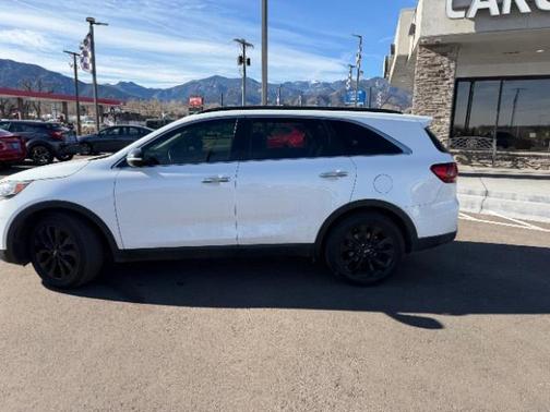 2019 Kia Sorento S