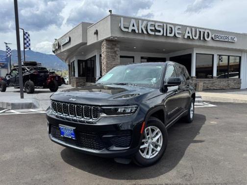 2023 Jeep Grand Cherokee Laredo