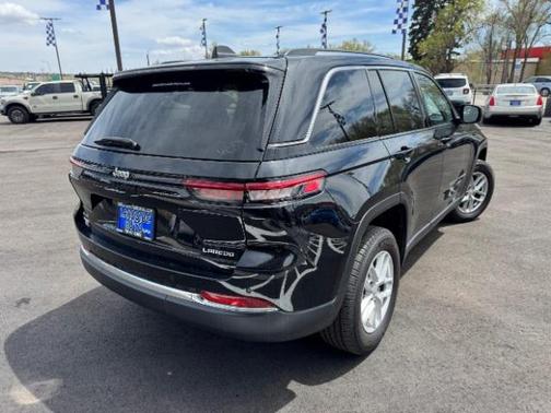 2023 Jeep Grand Cherokee Laredo