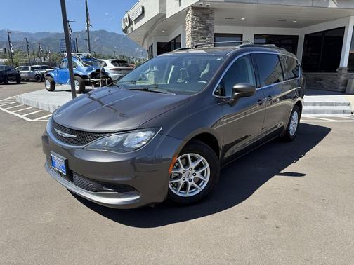 2021 Chrysler Voyager LXI