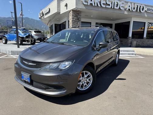 2021 Chrysler Voyager LXI