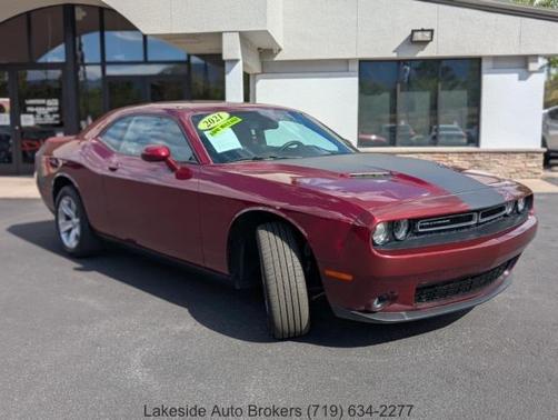 2021 Dodge Challenger SXT