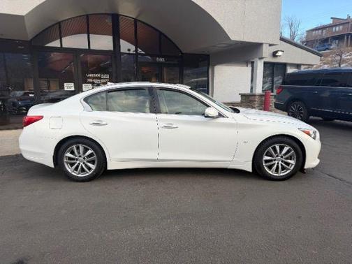 2014 INFINITI Q50 Premium