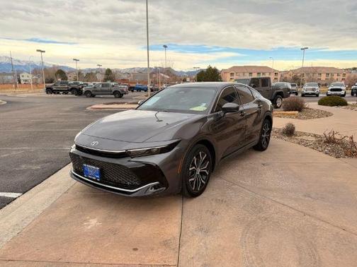 2024 Toyota Crown XLE