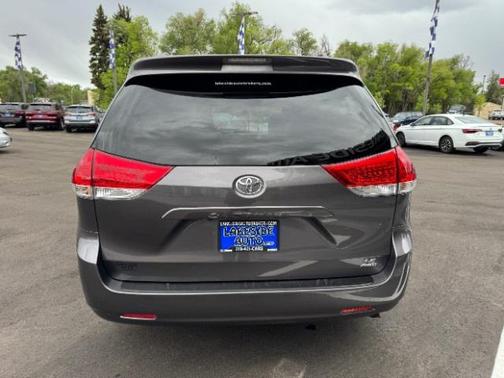 2014 Toyota Sienna LE