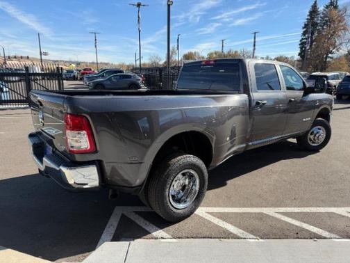2024 RAM 3500 Big Horn Crew Cab 4x4 8' Box