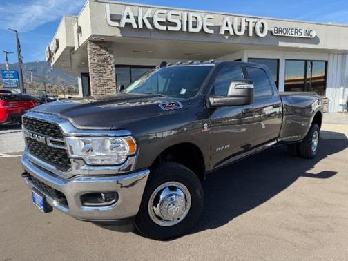 2024 RAM 3500 Big Horn Crew Cab 4x4 8' Box