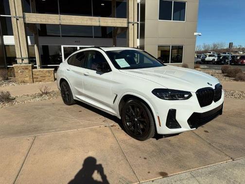 2023 BMW X4 M40i