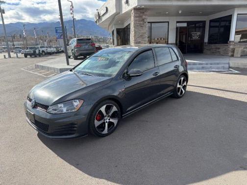 2017 Volkswagen Golf GTI 2.0T S 4-Door