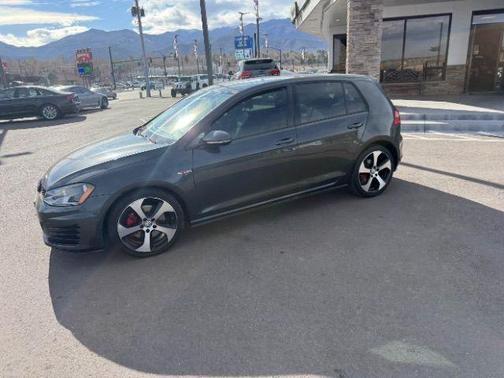 2017 Volkswagen Golf GTI 2.0T S 4-Door