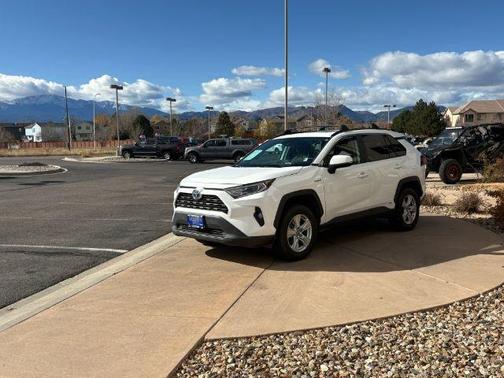 2019 Toyota RAV4 Hybrid XLE