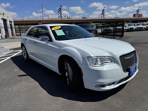 2019 Chrysler 300 Limited
