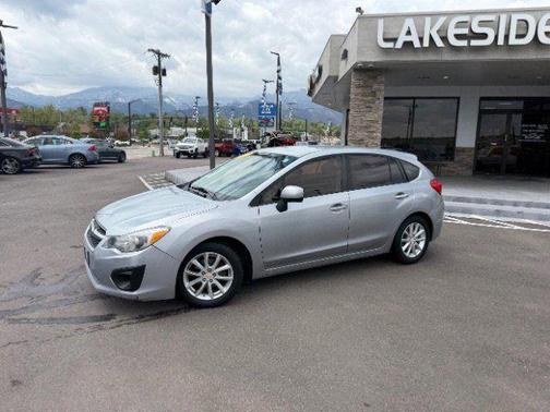 Ice Silver Metallic 2013 Subaru Impreza 2.0i Premium