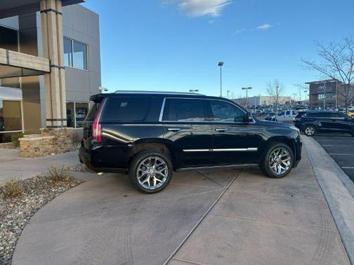 2017 Cadillac Escalade Platinum
