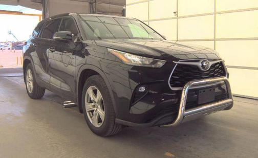 Midnight Black Metallic 2020 Toyota Highlander LE