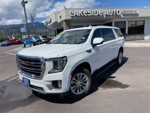 Summit White 2023 GMC Yukon XL SLT