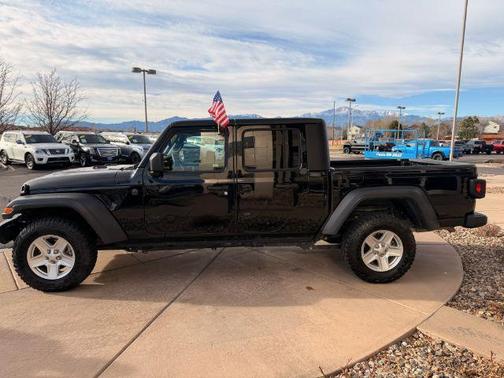 2023 Jeep Gladiator Sport S
