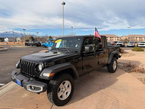 2023 Jeep Gladiator Sport S