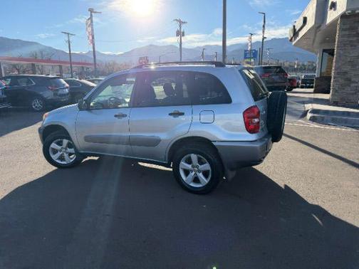 2004 Toyota RAV4 Base