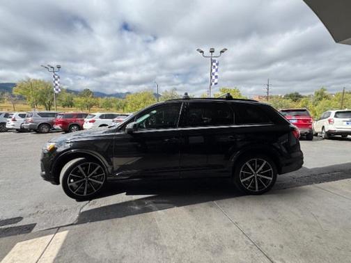2021 Audi Q7 55 Premium Plus