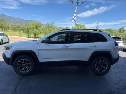 2021 Jeep Cherokee Trailhawk