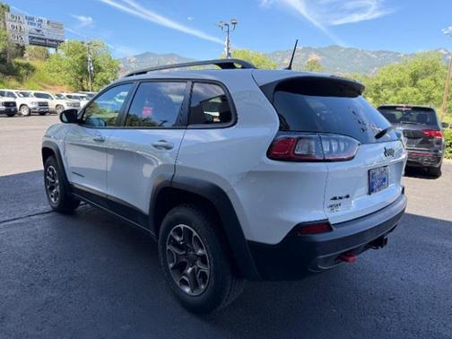 2021 Jeep Cherokee Trailhawk