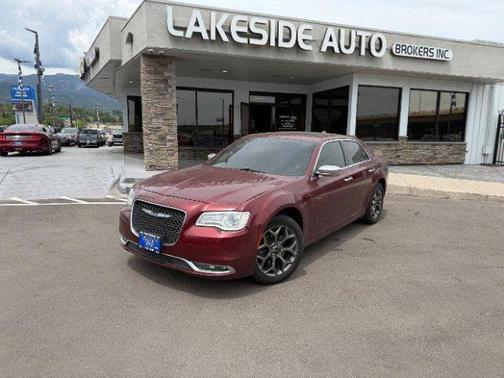 Velvet Red Pearlcoat 2019 Chrysler 300 Limited