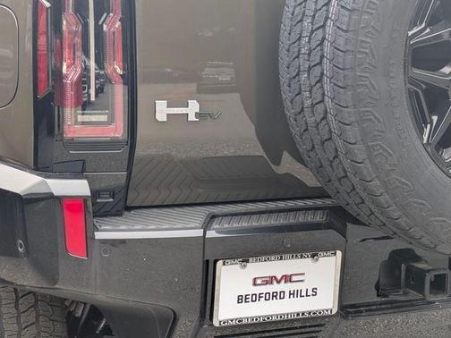 2025 GMC HUMMER EV SUV 2X