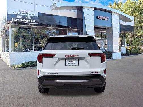 2026 GMC Terrain AWD AT4