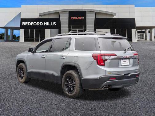 2023 GMC Acadia AWD AT4