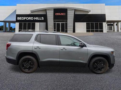 2023 GMC Acadia AWD AT4
