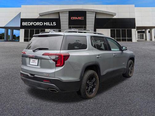 2023 GMC Acadia AWD AT4